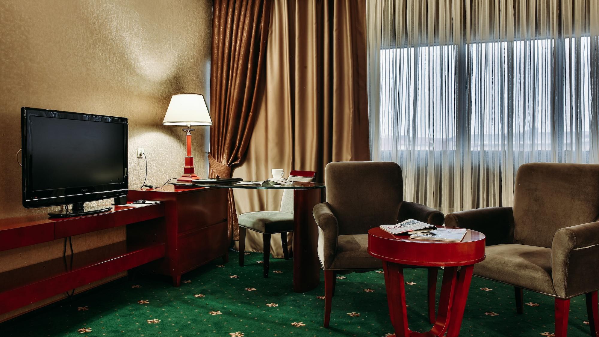 Hotel Goldman Empire à Astana Extérieur photo