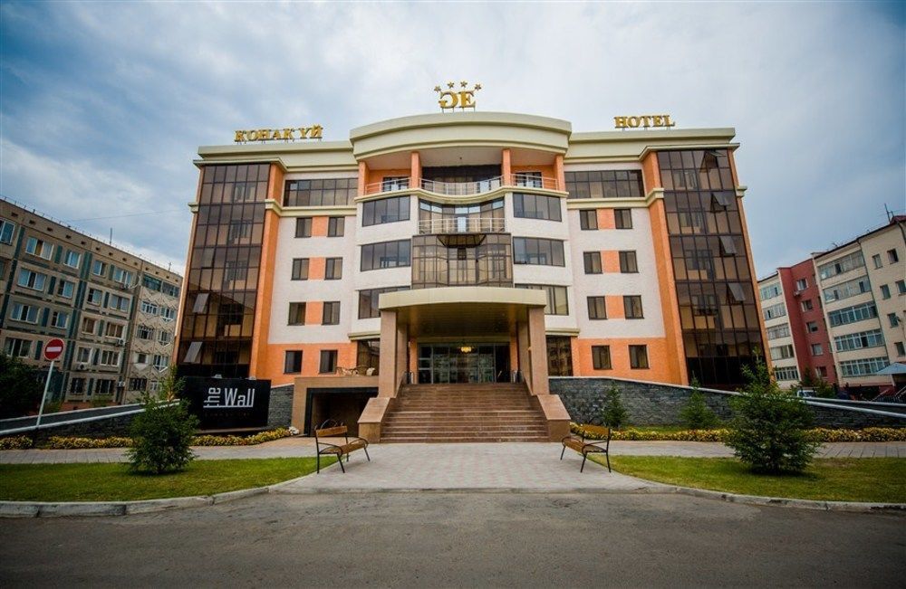 Hotel Goldman Empire à Astana Extérieur photo